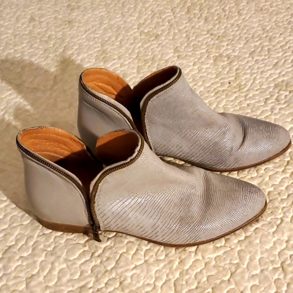 Never worn!